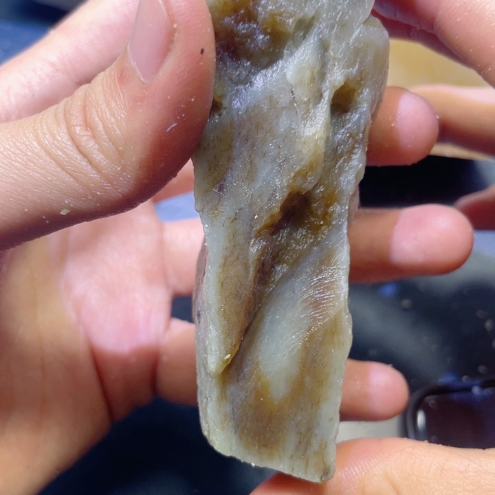 和田玉未镶嵌珠宝半成品