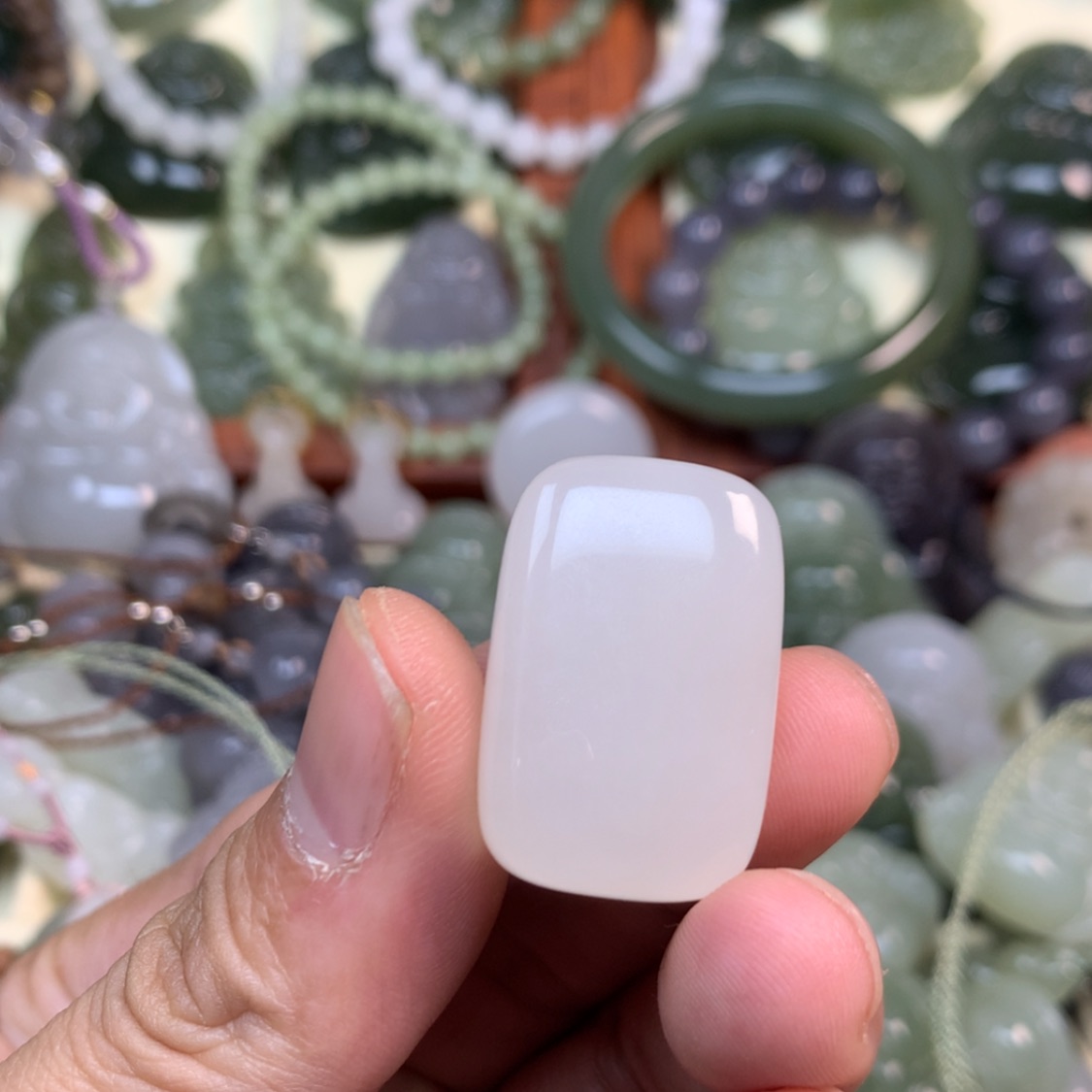 【闪购商品】颈饰未镶嵌和田玉