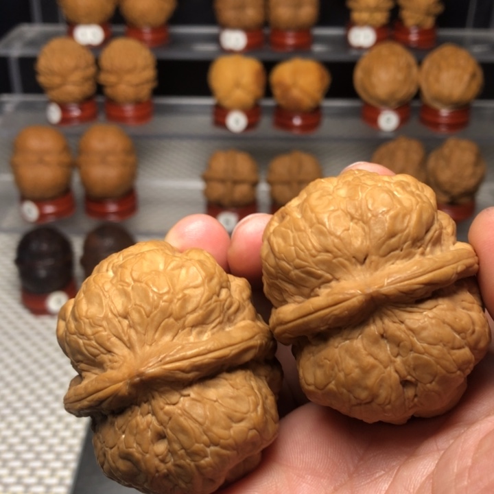 B***o文玩核桃把件60金蟾疙瘩包