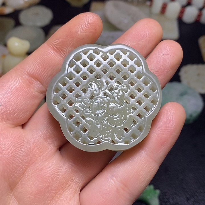 和田玉未镶嵌颈饰