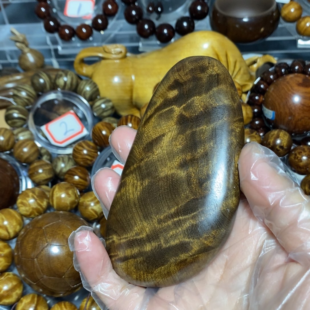 金丝楠木雕工艺品