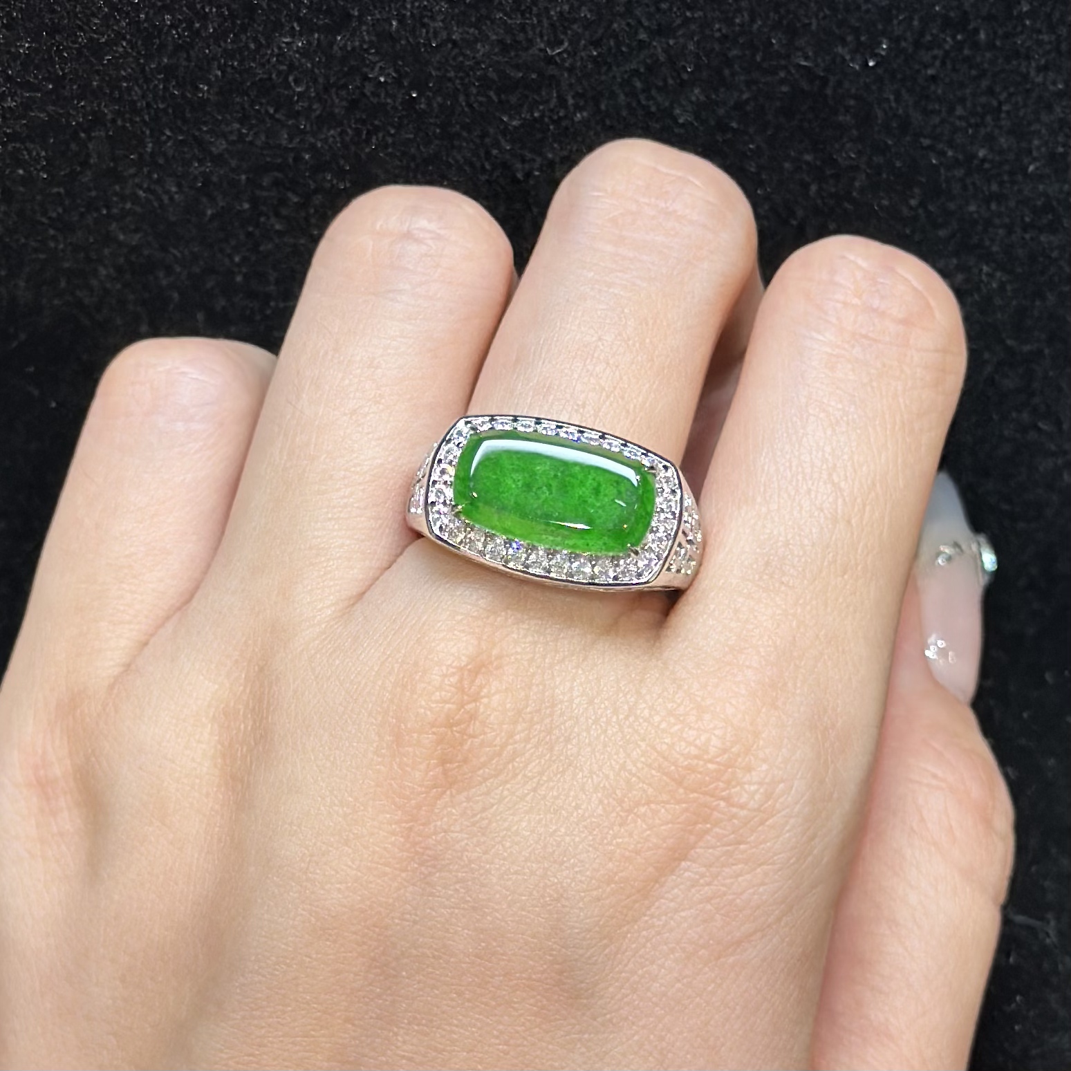 【红旭玉麟】天然翡翠A货马鞍戒指 多样性发一件