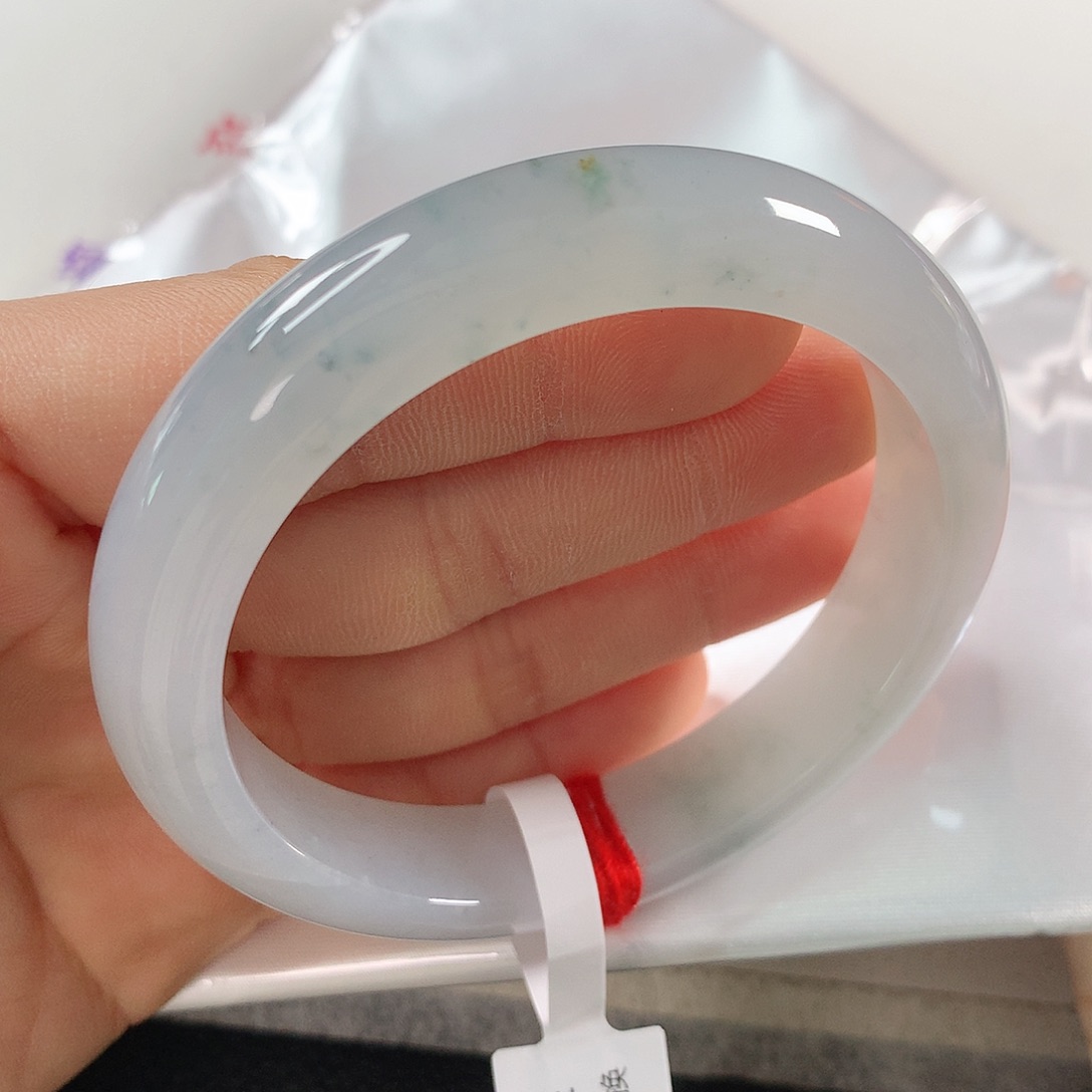 翡翠手镯未镶嵌 正圈①①⑥