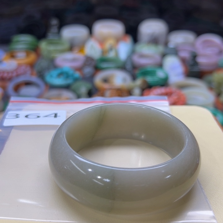 石英质玉手镯未镶嵌新**乐364