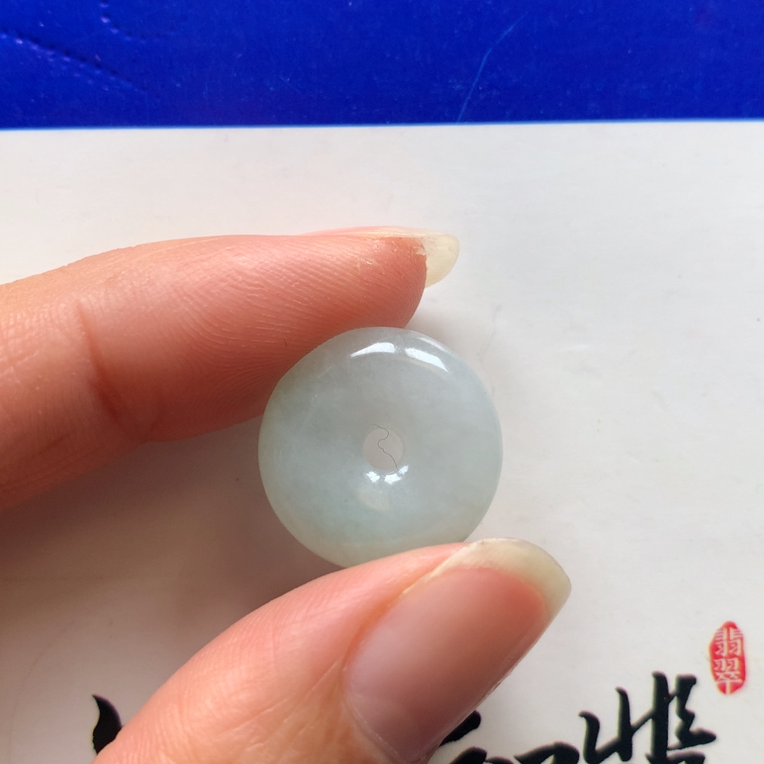 翡翠颈饰未镶嵌小平安扣 17