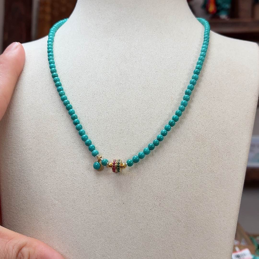 18K金镶嵌绿松石珠宝奇石