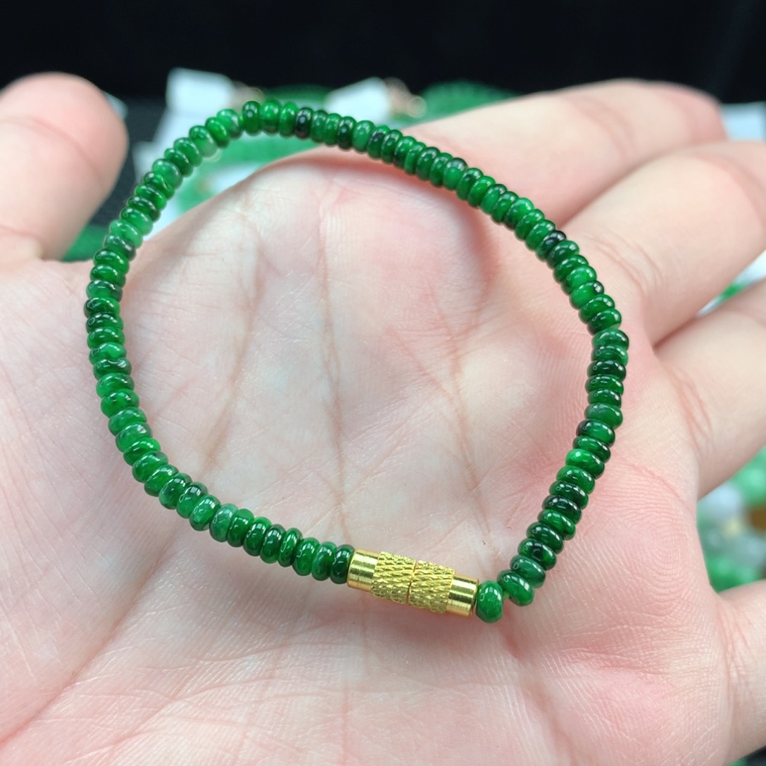 翡翠手链未镶嵌翡翠