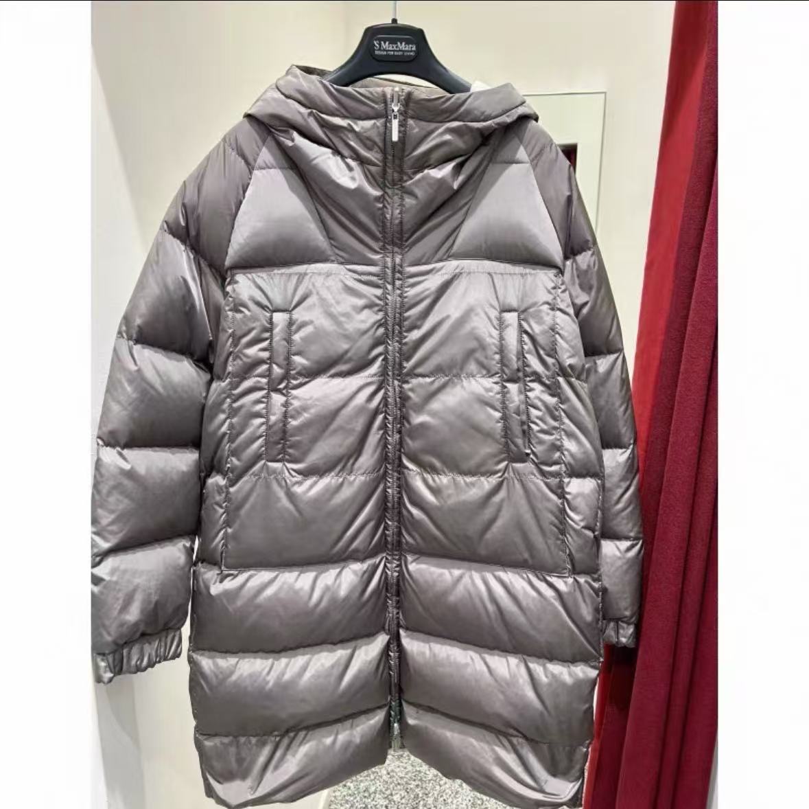 未使用 MaxMara Sophie系列中长款西伯利亚灰鹅绒双面羽绒服