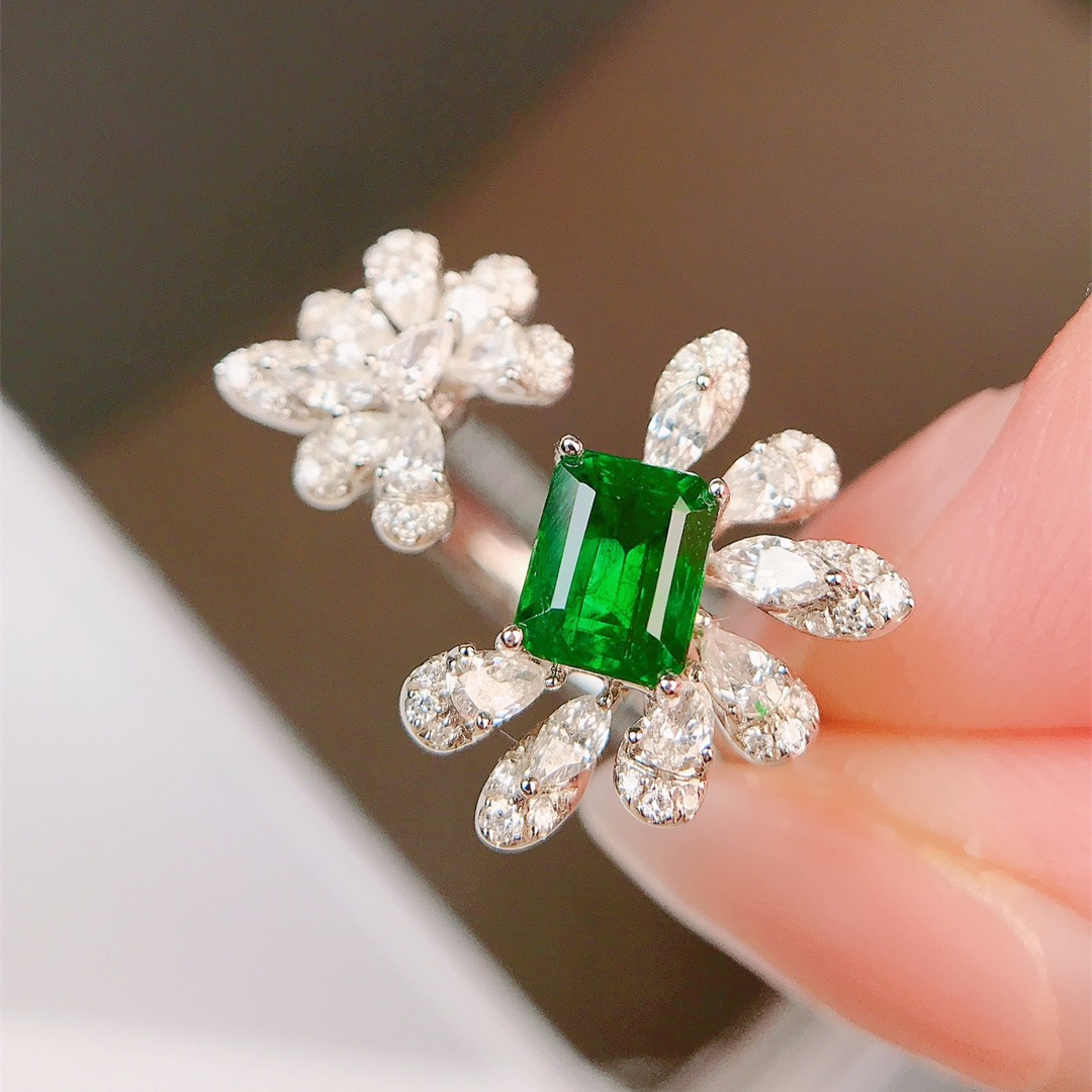 祖母绿戒指/0.645ct天然沃顿祖母绿18K金钻石附GUILD证#GA