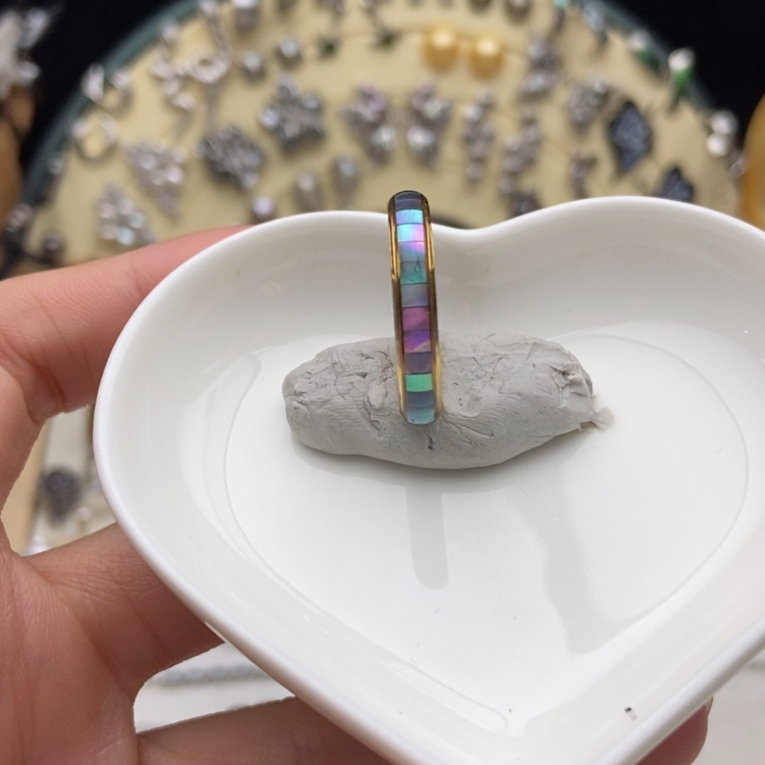 画框贝壳钛钢炫彩贝贝螺钿戒指定制