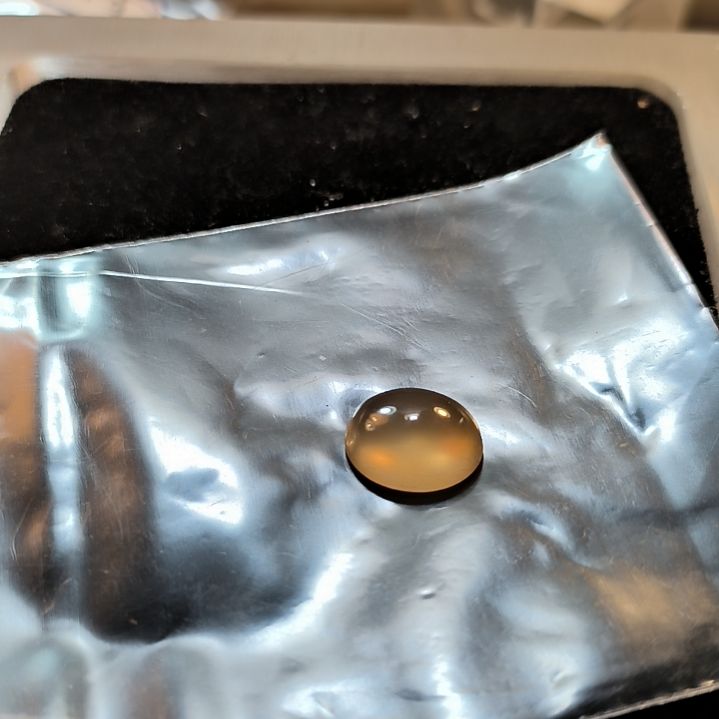 余***石英岩玉未镶嵌戒面