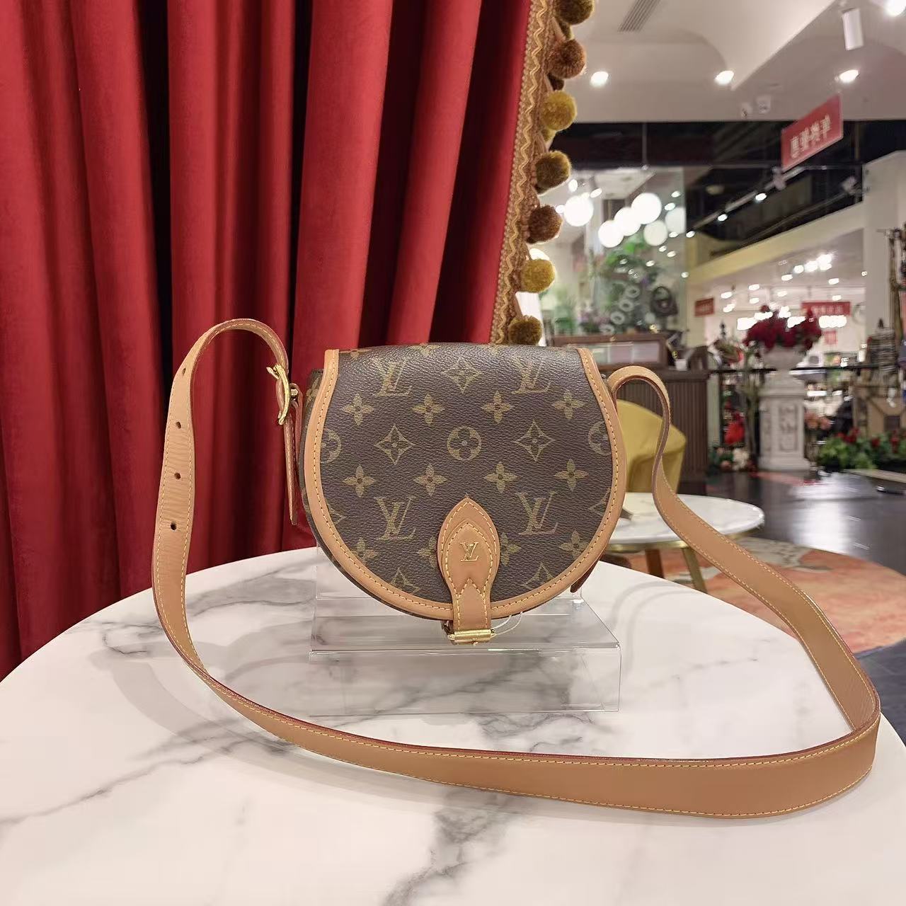 95新 LouisVuitton/路易威登 马鞍包老花金扣芯片款 84197333