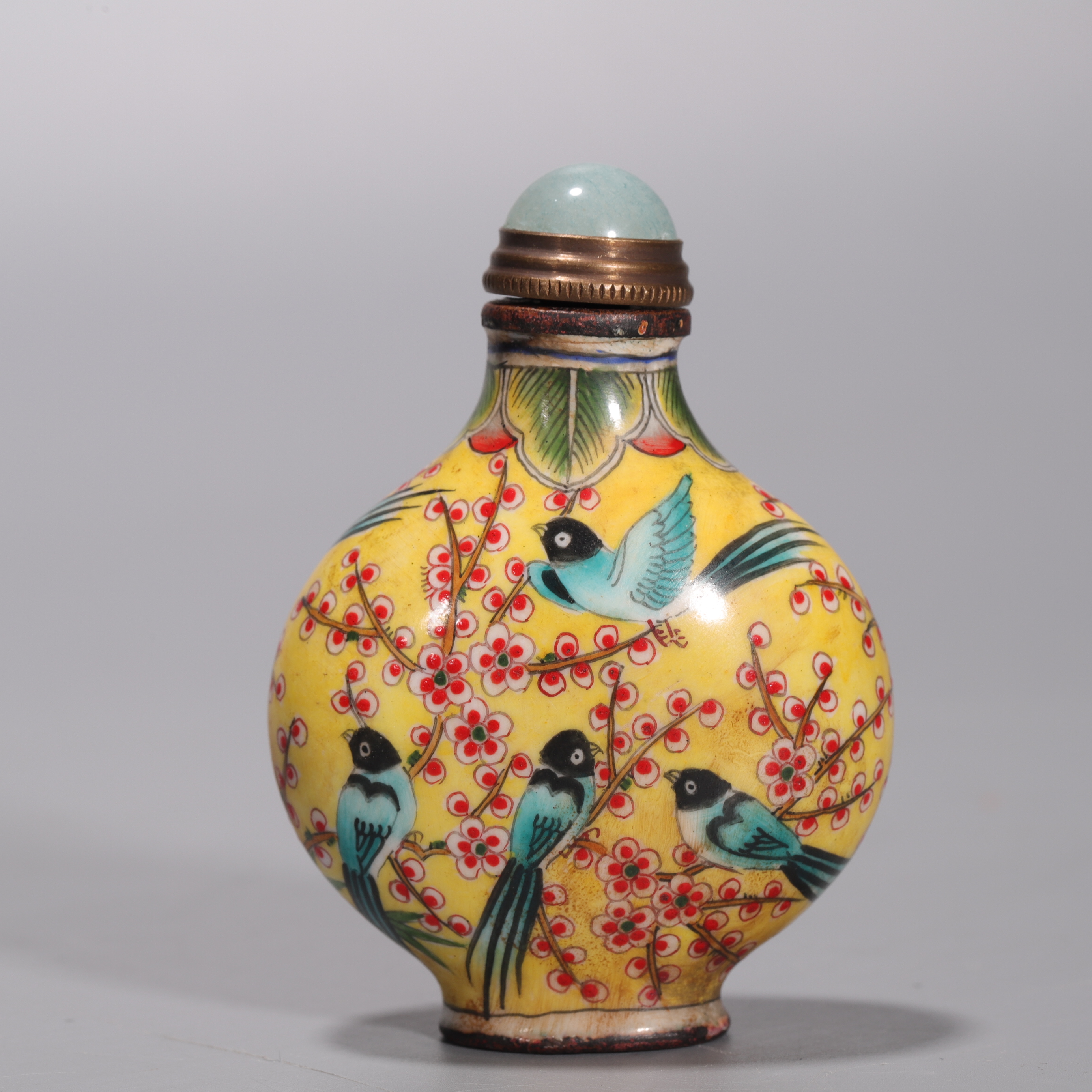 lot22  清代  铜胎画珐琅烟壶 