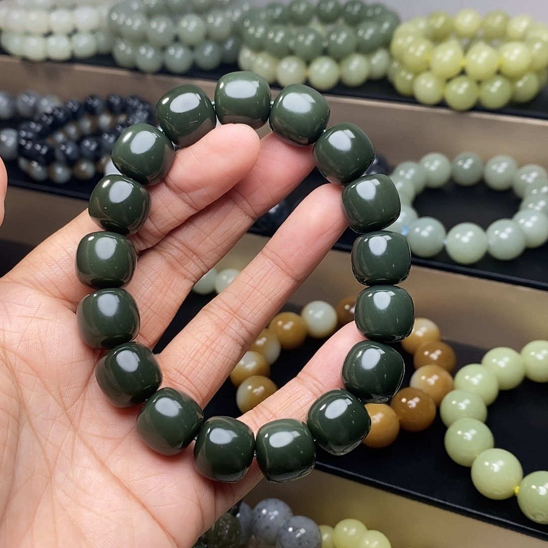 和田玉未镶嵌手链卡14