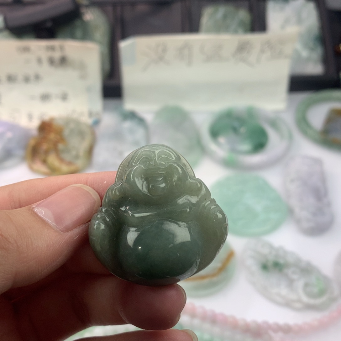 翡翠颈饰未镶嵌一