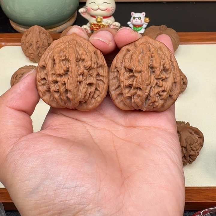 j***s文玩核桃把件全品虎头40