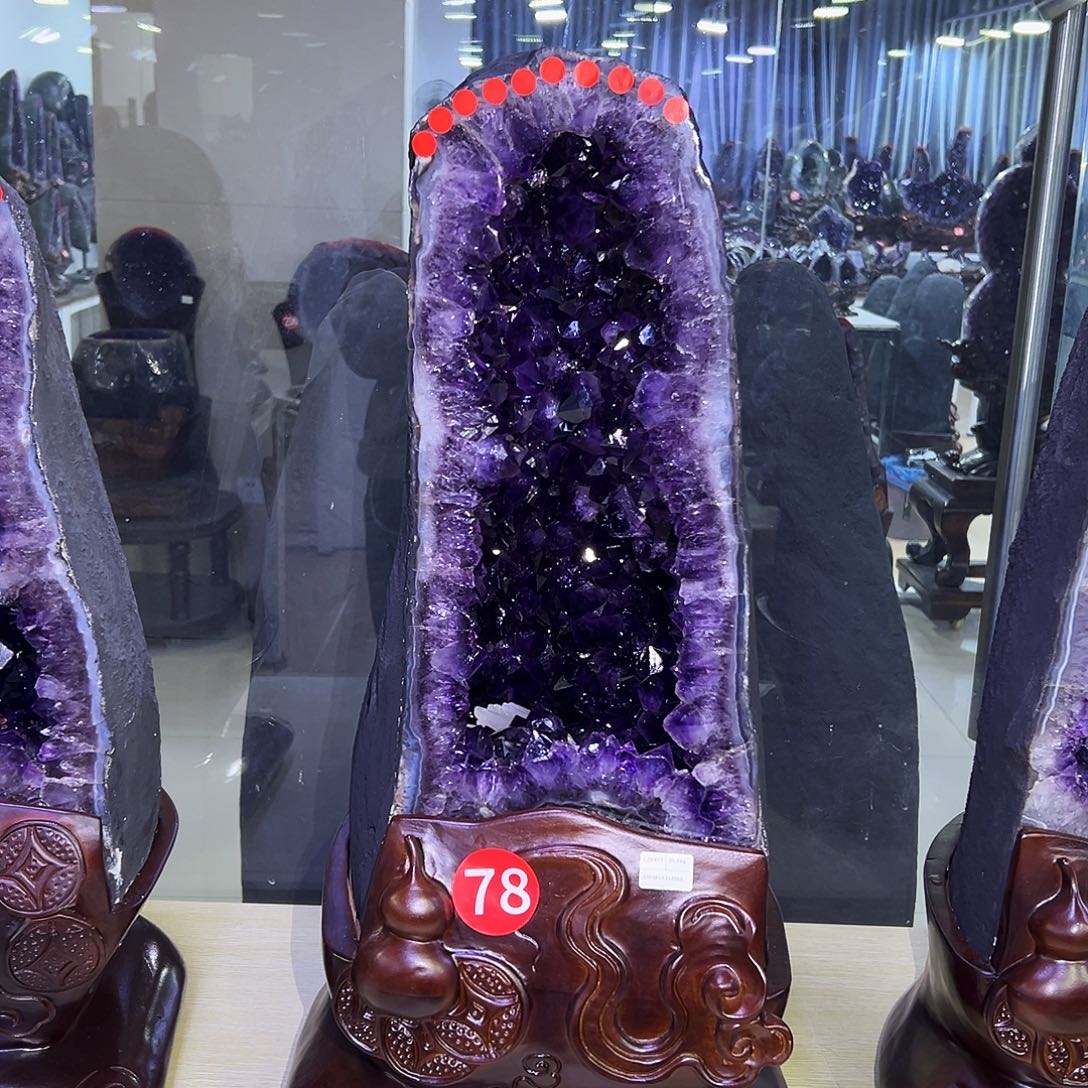 紫晶未镶嵌大型摆件（非配饰）
