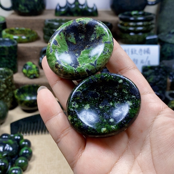 蛇纹石玉未镶嵌眼罩藏玉眼罩放漏福利品