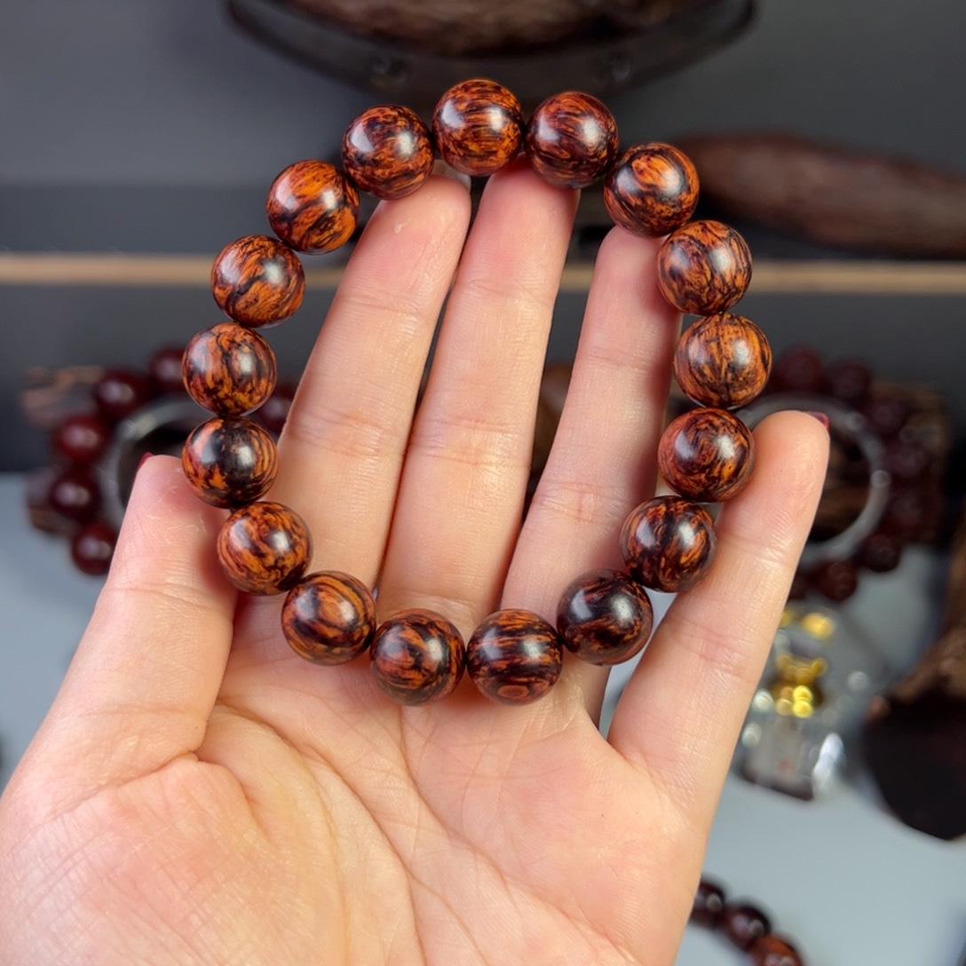 花梨木类红降1.2黑金火焰纹土埋玉化料 全品无瑕