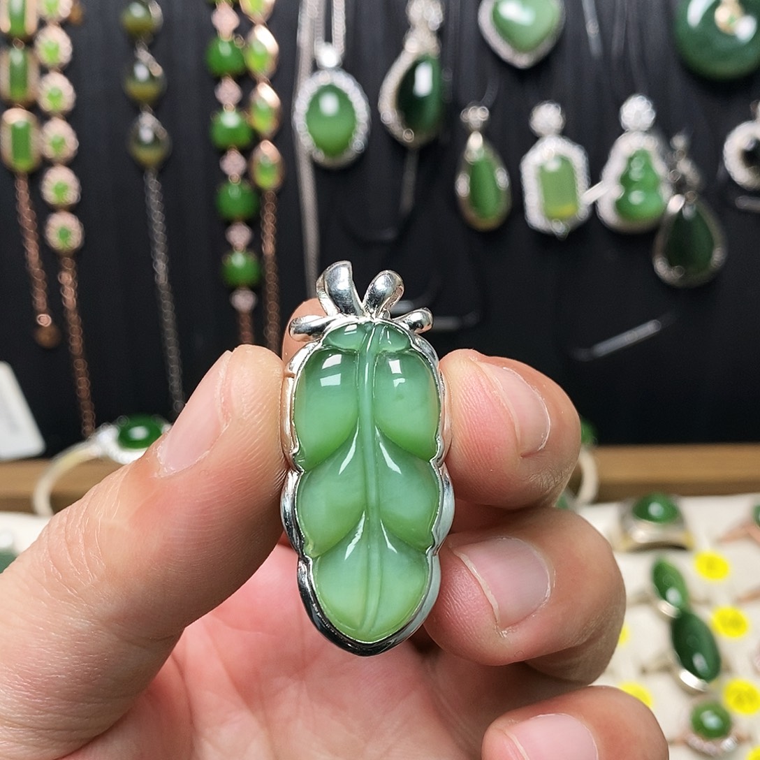 和田玉（碧玉）银S925镶嵌颈饰