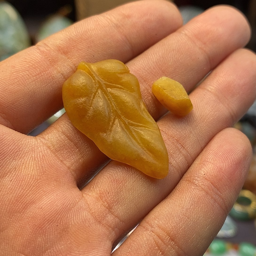 翡翠未镶嵌挂件翡翠