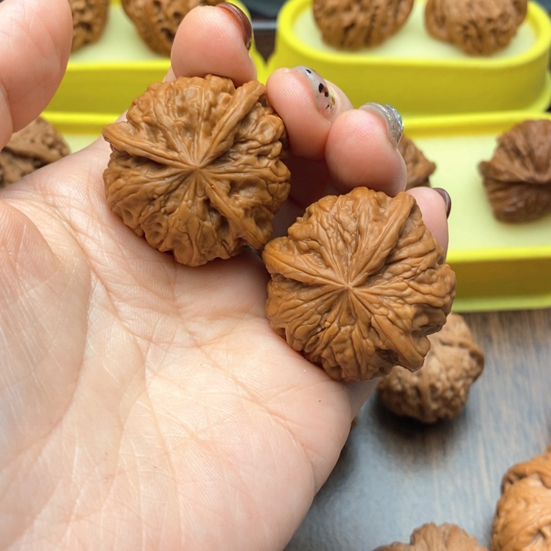 文玩核桃把件36尺雨花石三棱