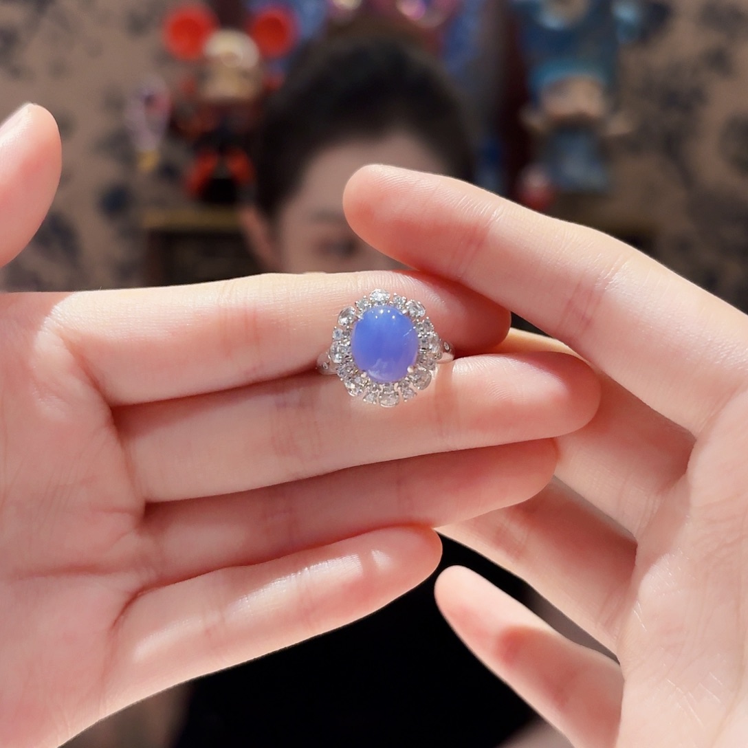 翡翠戒指18K金镶嵌戒指