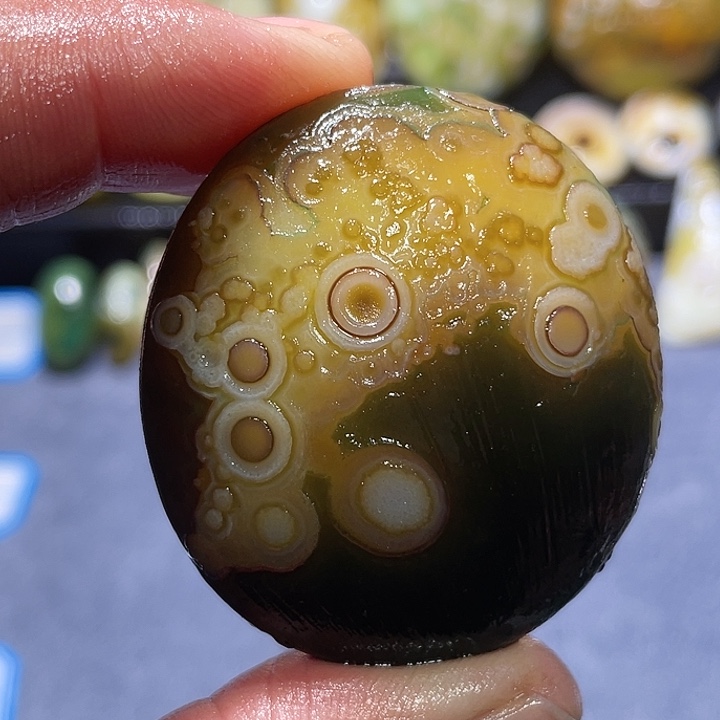 玛瑙/玉髓未镶嵌珠宝奇石