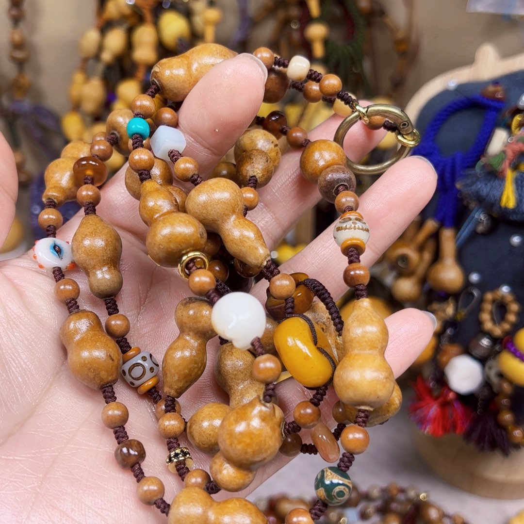 ****可大叶紫檀（黑酸枝木类）