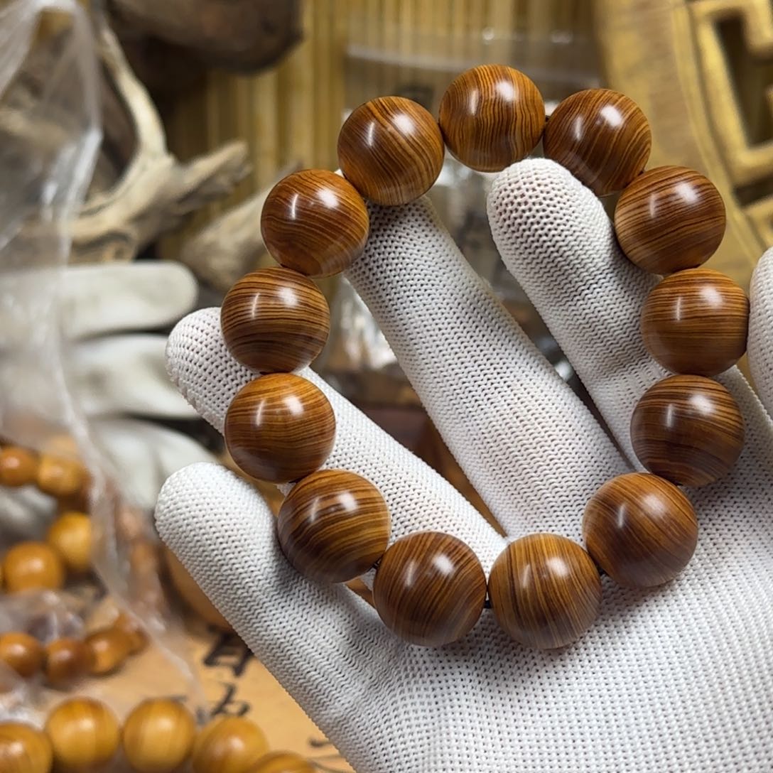 柏木（崖柏）A****山太行崖柏黑油1.8