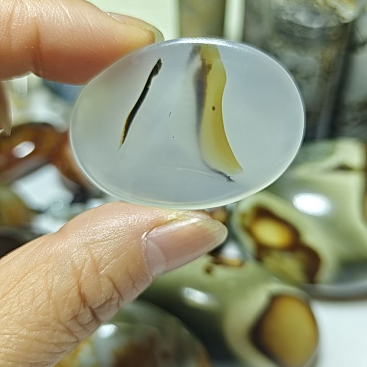 玛瑙/玉髓未镶嵌珠宝奇石