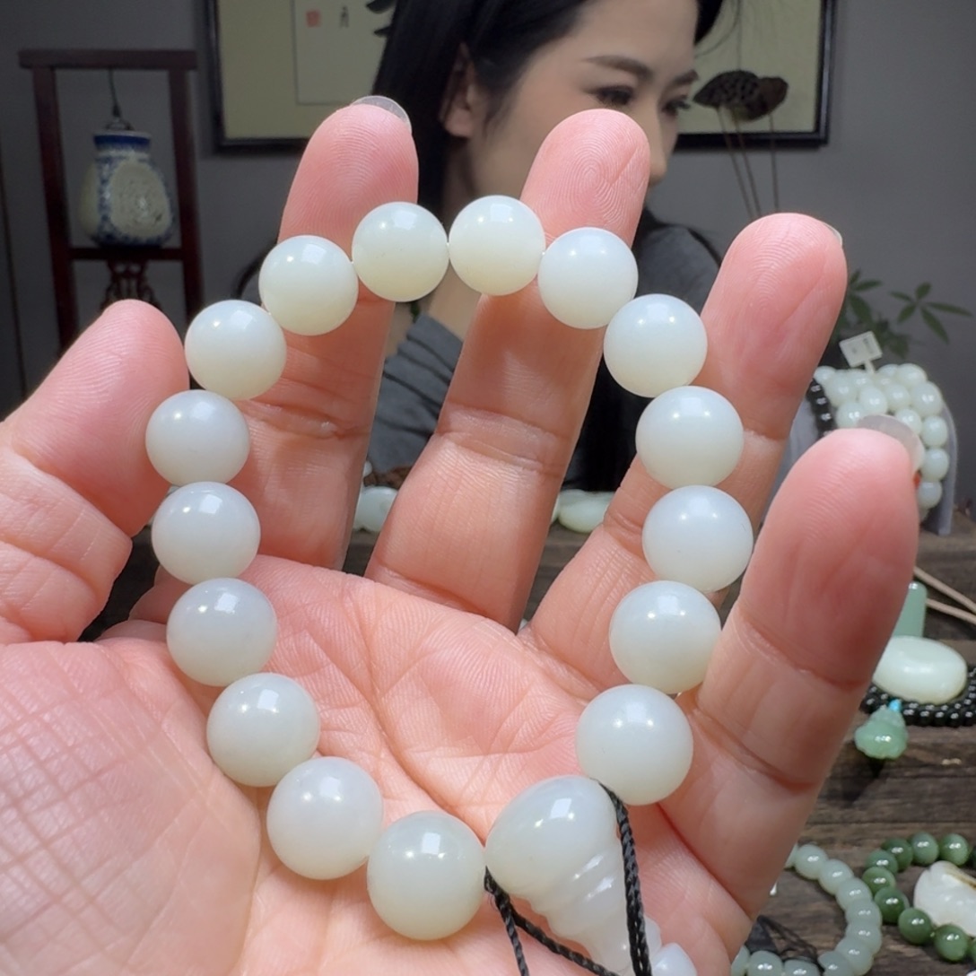 和田玉手串未镶嵌
