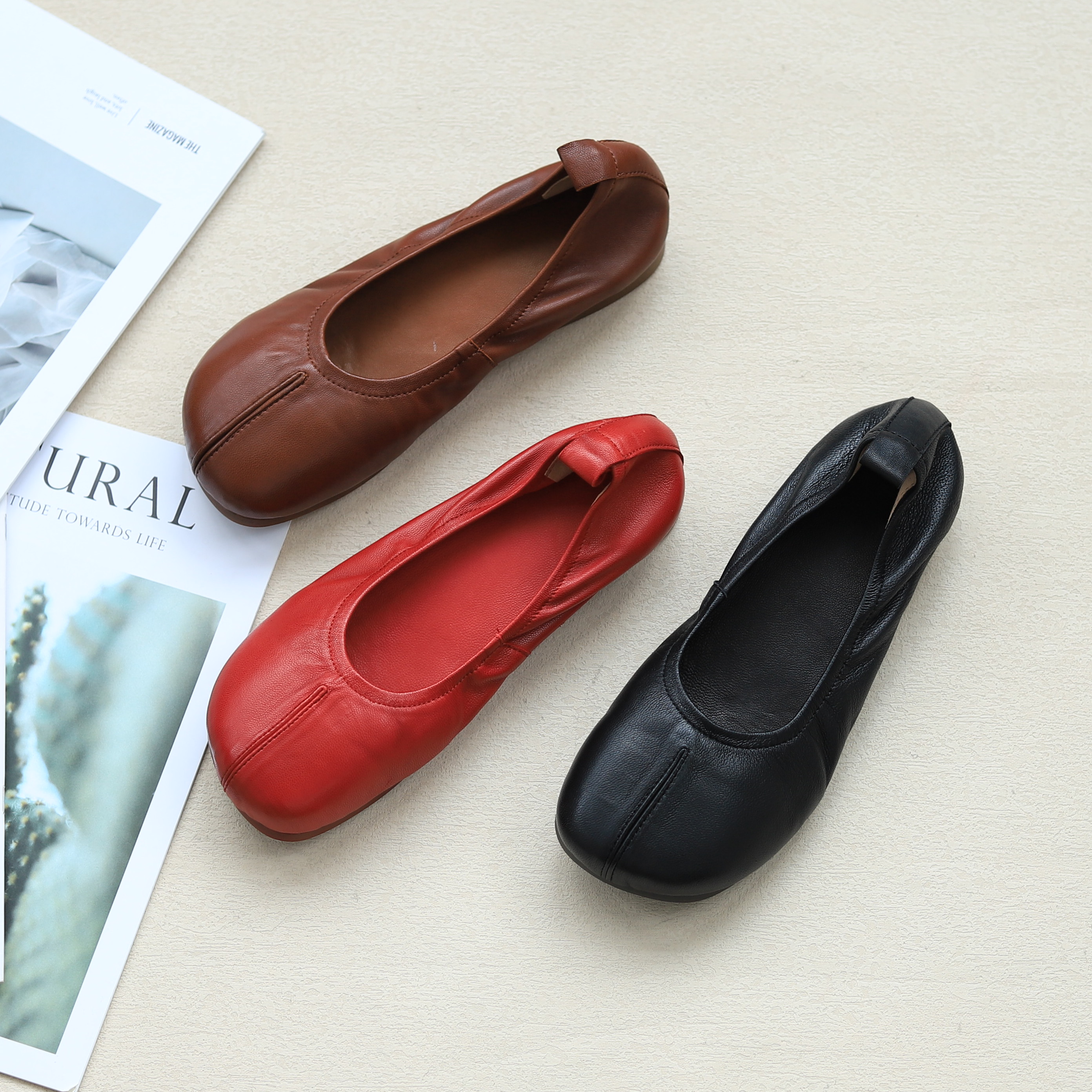 寻程女鞋2025羊皮浅口夏季平跟豆豆鞋皮鞋浅口软底女法式红色单鞋