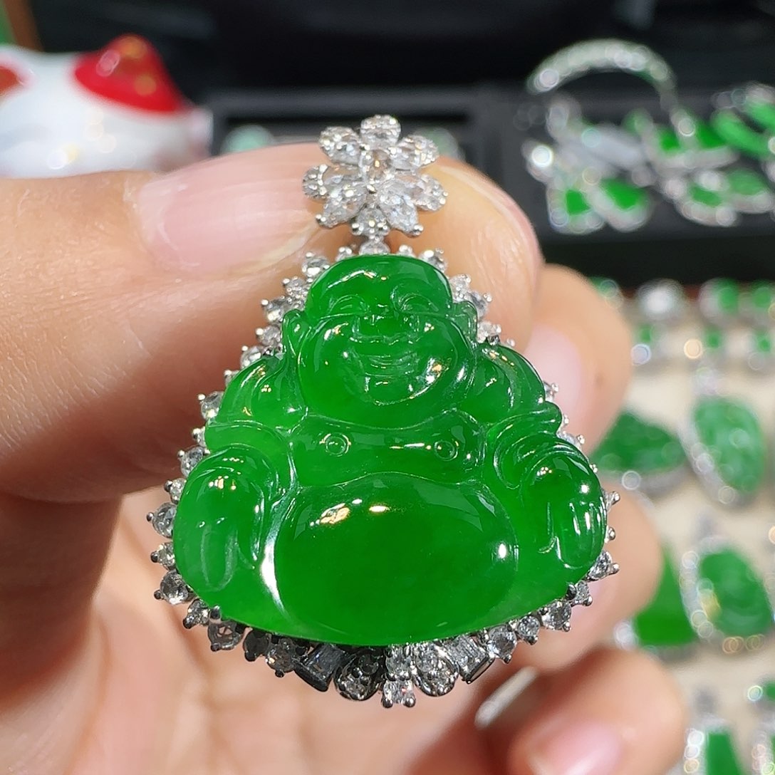 翡翠吊坠(不含链)18K金镶嵌