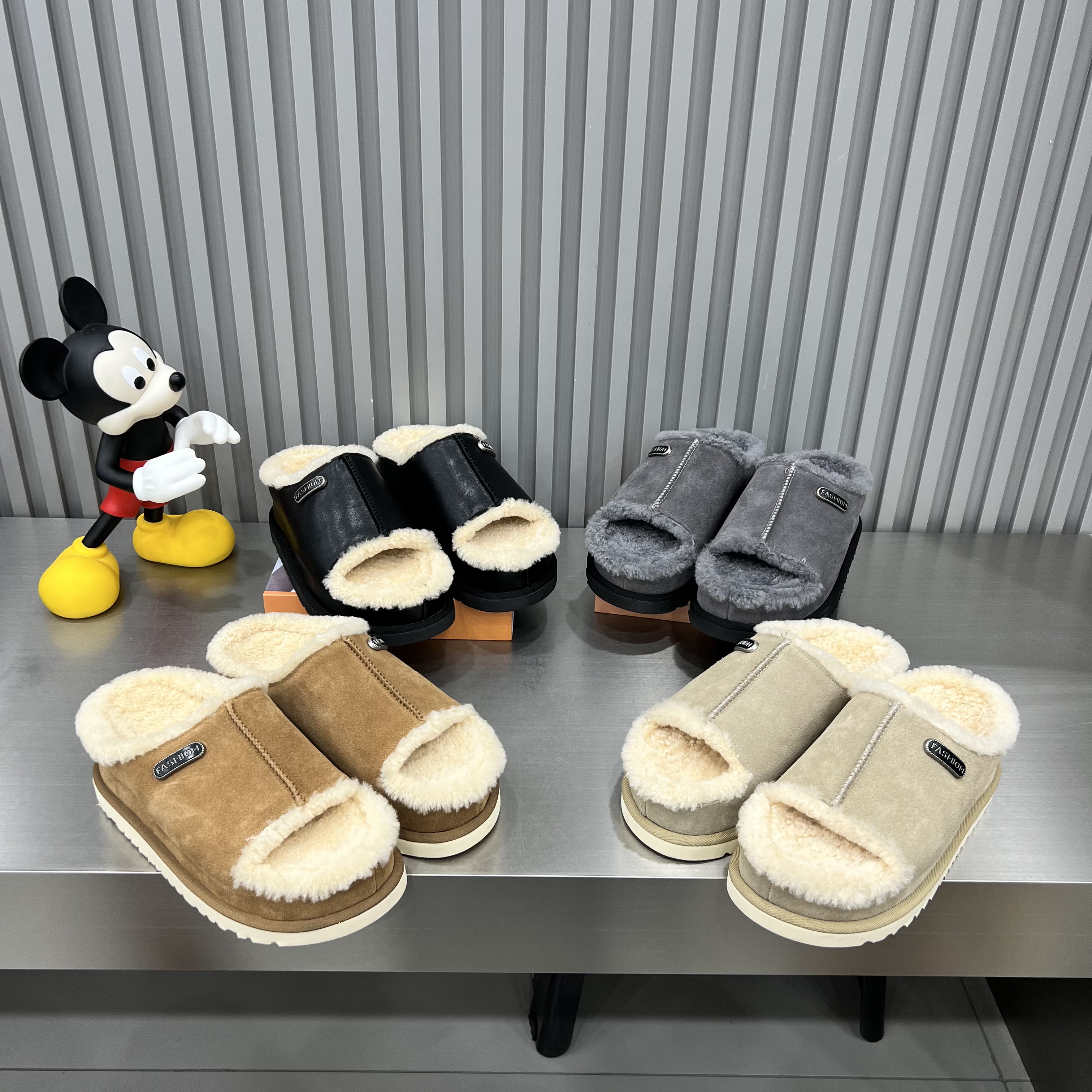 818-5新款时尚百搭休闲厚底毛托潮流舒适外穿居家毛拖秋冬软底