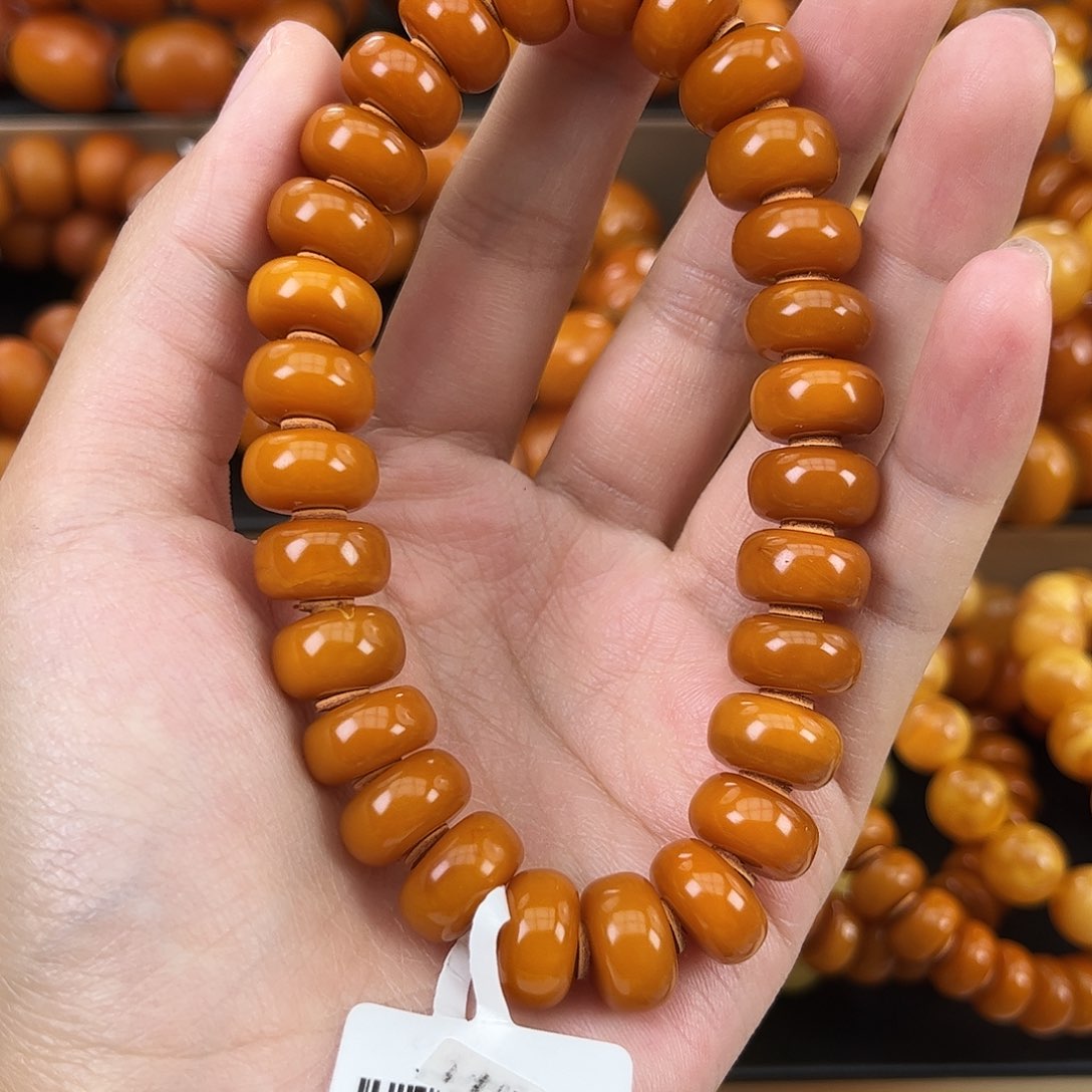 琥珀颈饰未镶嵌蜜蜡