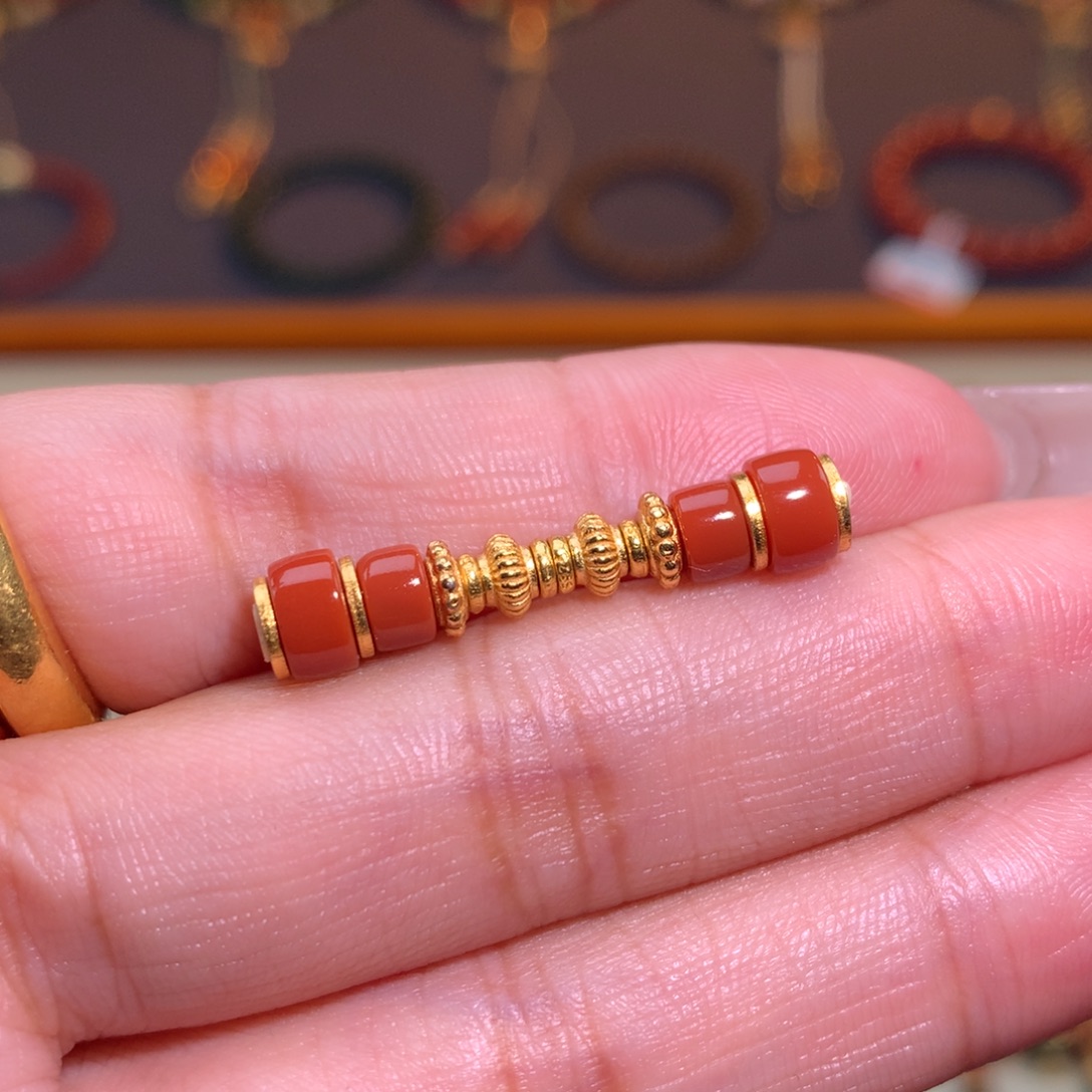 南红玛瑙未镶嵌颈饰