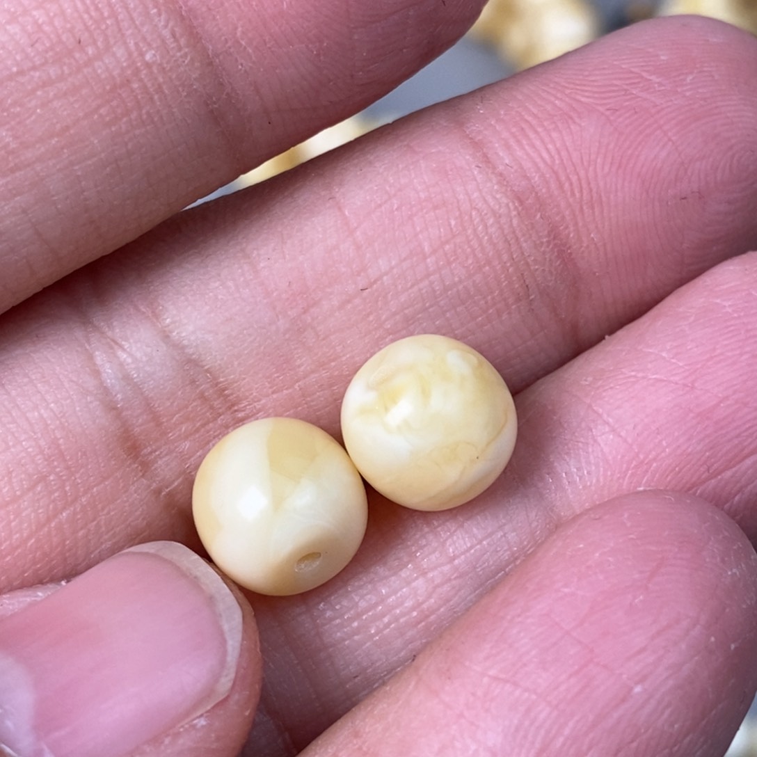 蜜蜡珠宝奇石未镶嵌