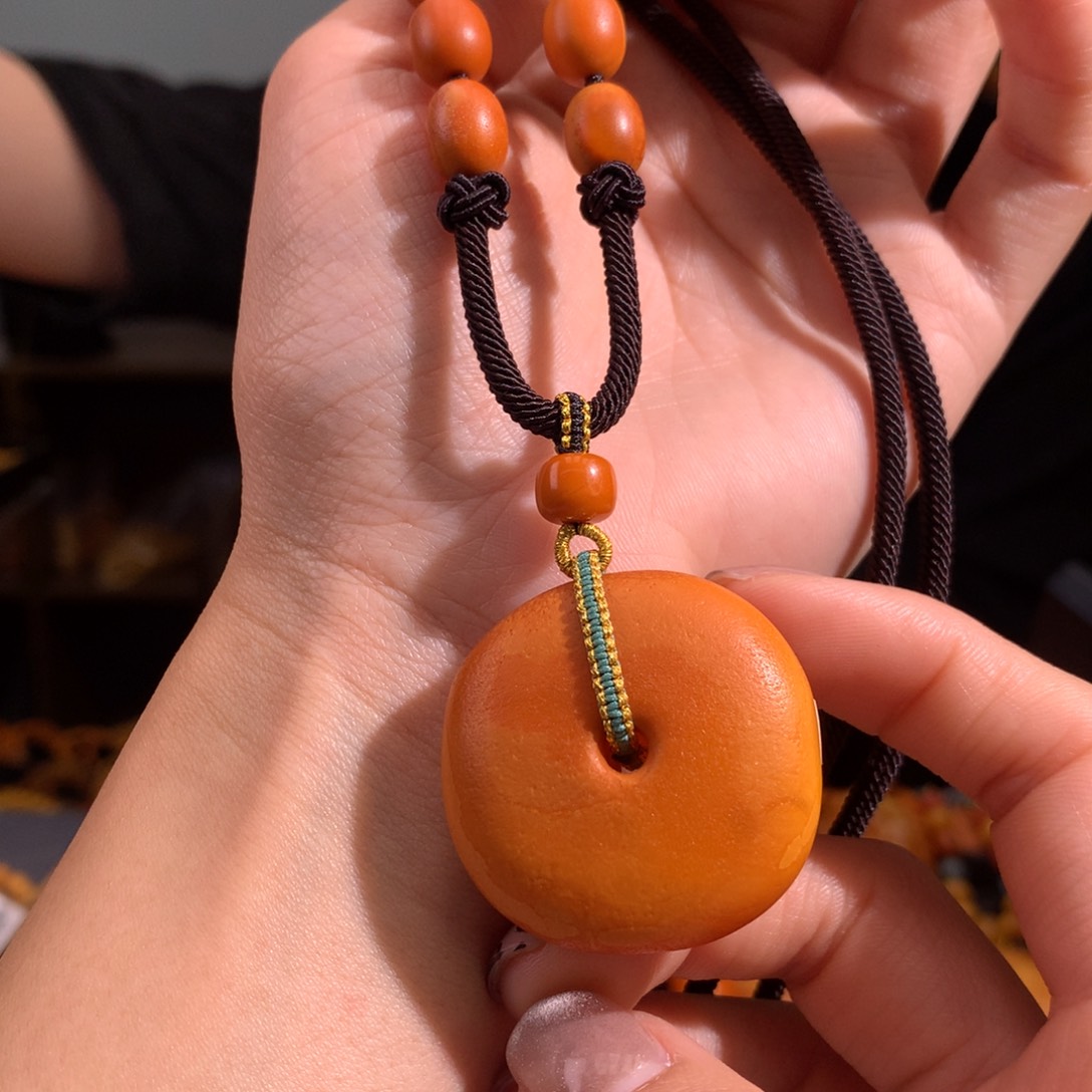 蜜蜡颈饰未镶嵌天然