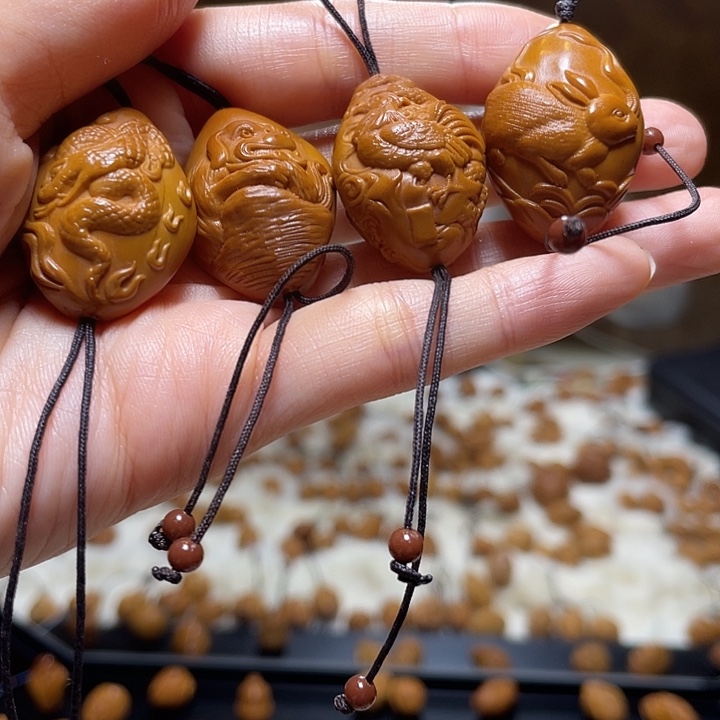 手串/手链橄榄核鸡狗兔蛇