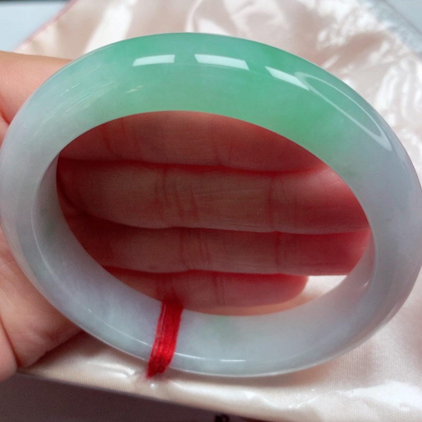 【闪购商品】翡翠手镯未镶嵌冰胶甜绿手镯5859圈40号