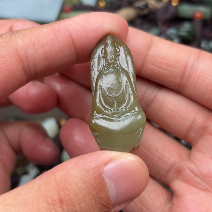 和田玉吊坠未镶嵌