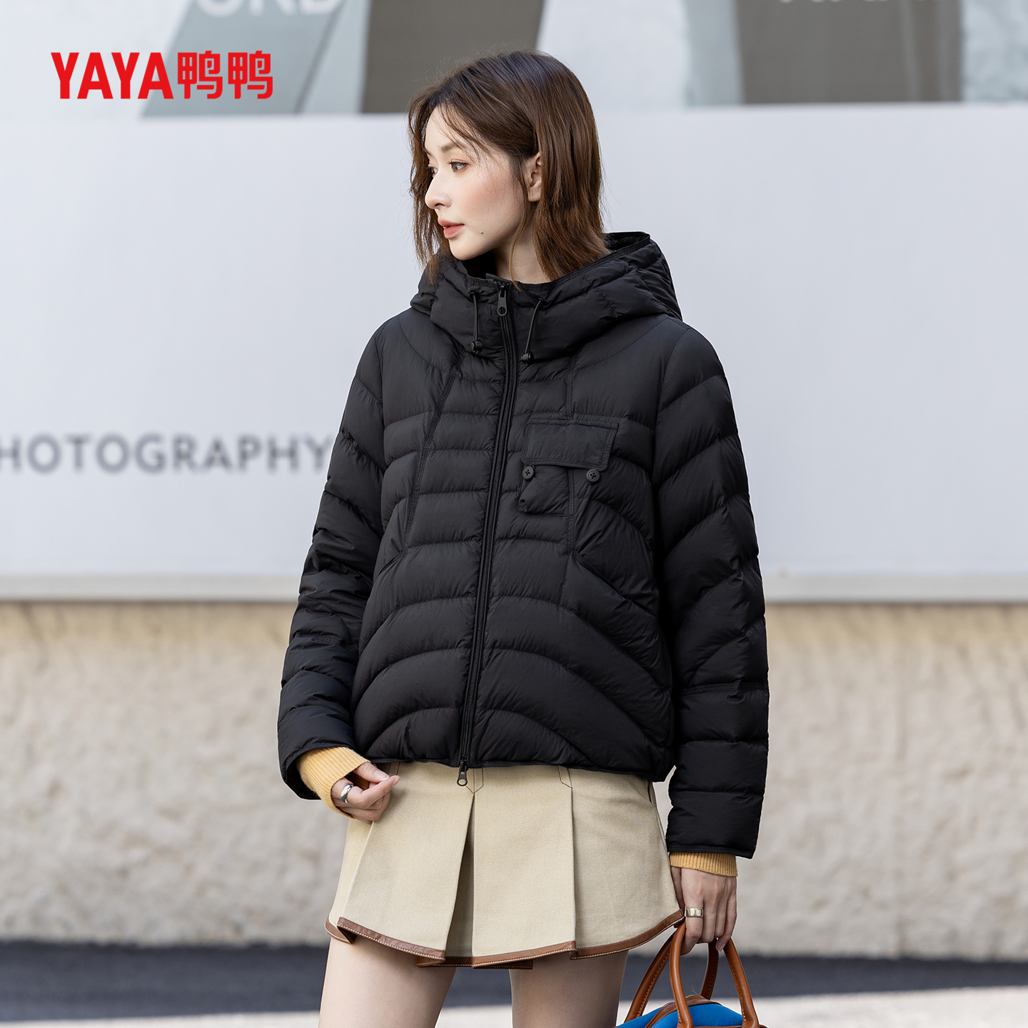 YAYA鸭鸭新国标90绒排骨款羽绒服女秋冬新款时尚休闲轻薄短款外套