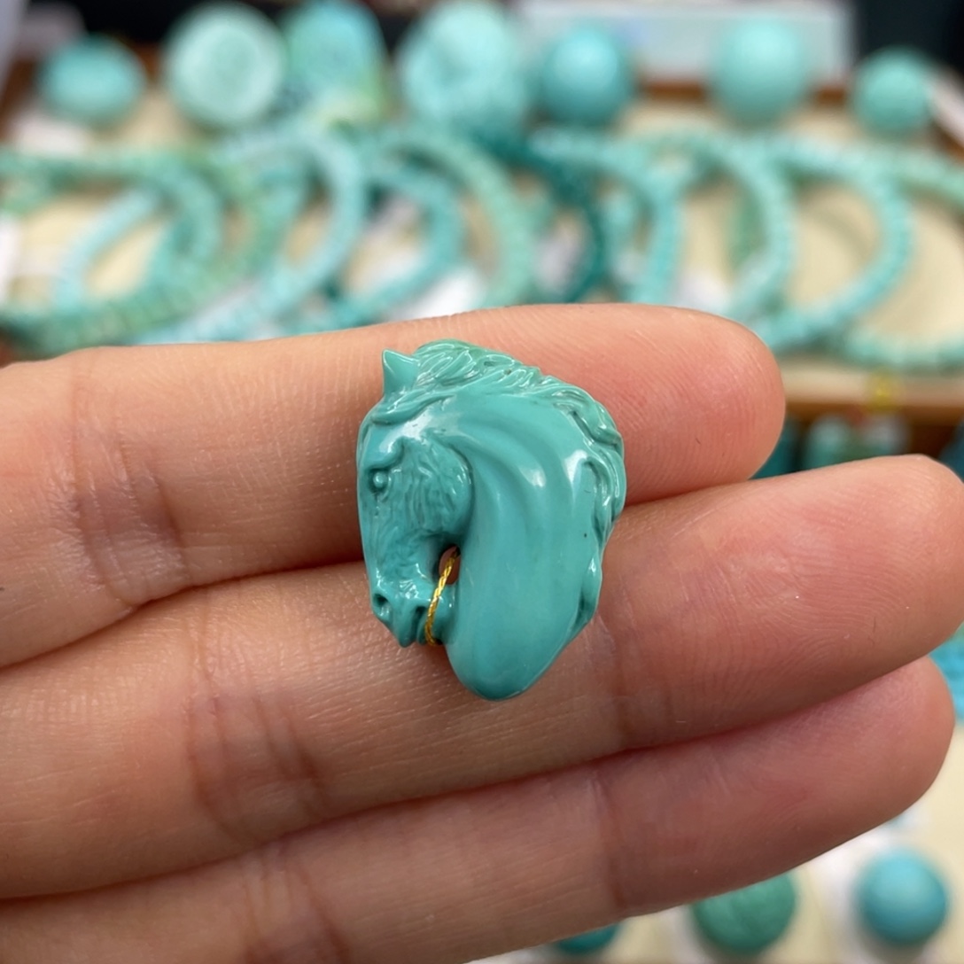 绿松石未镶嵌挂件