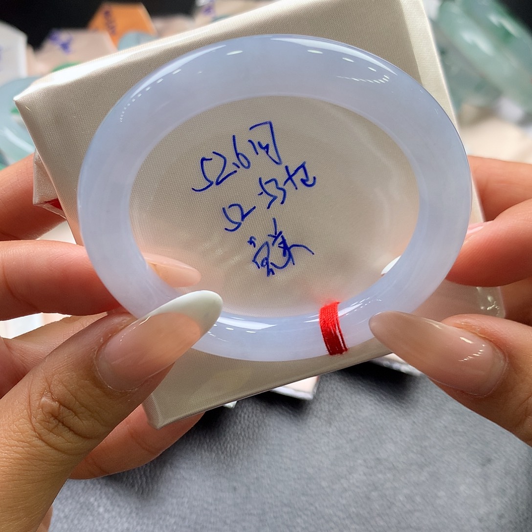 翡翠未镶嵌手镯（圆镯）8号 