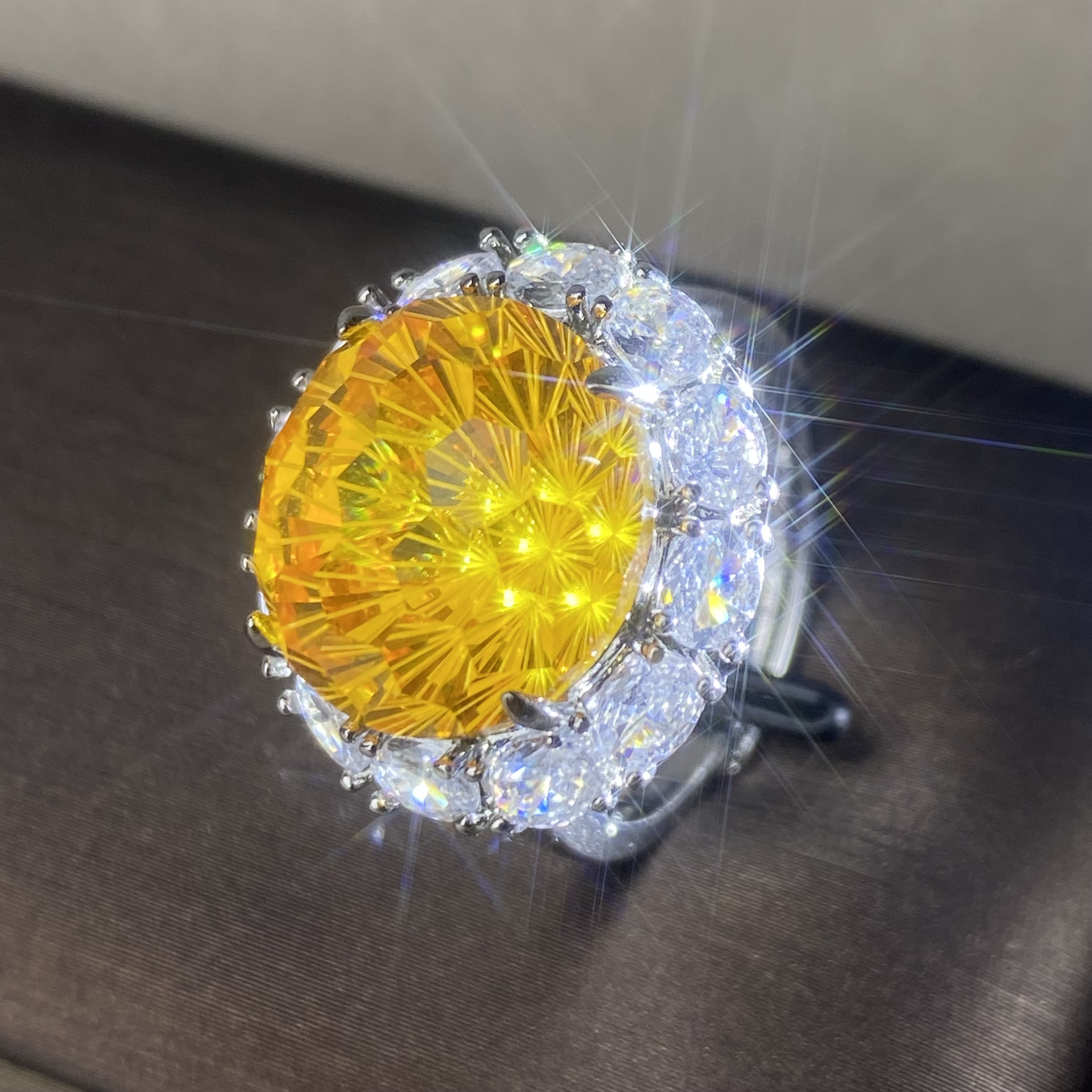 5864【戒指】轻奢精品白金色女士戒指