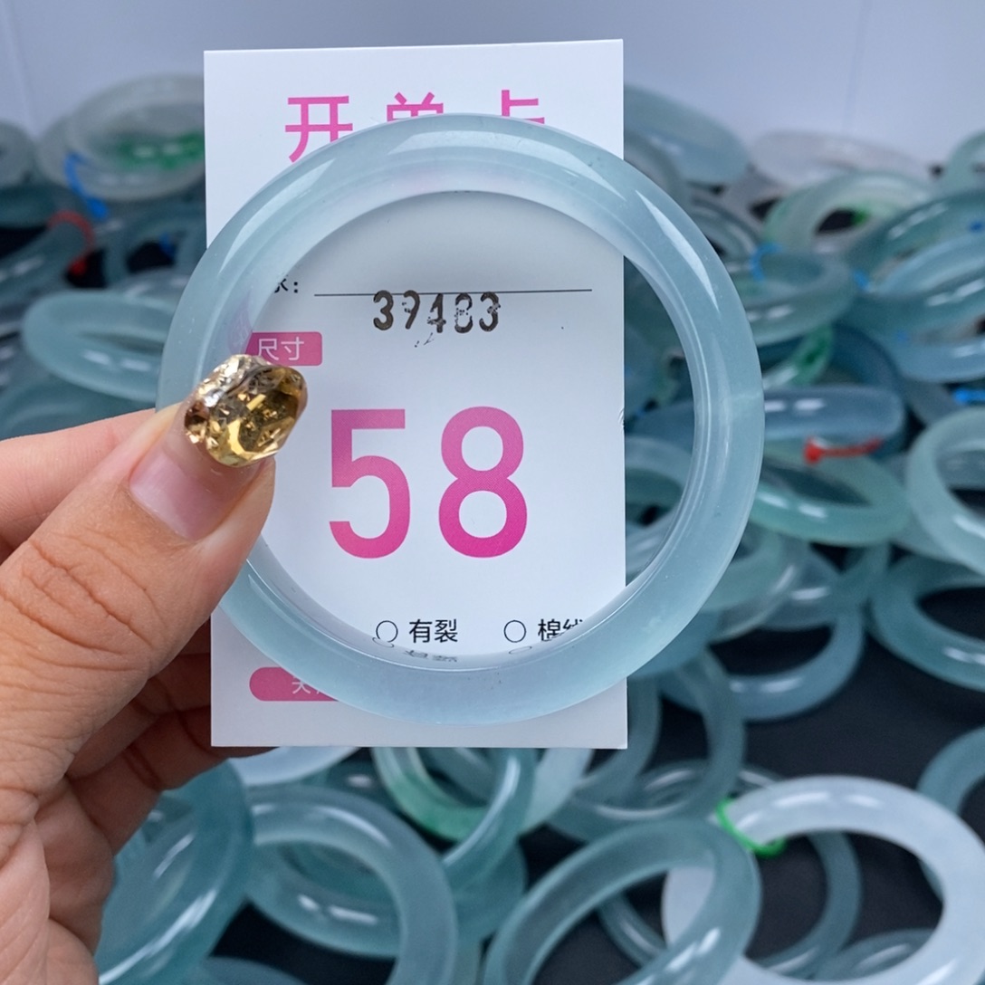 石英质玉未镶嵌发饰