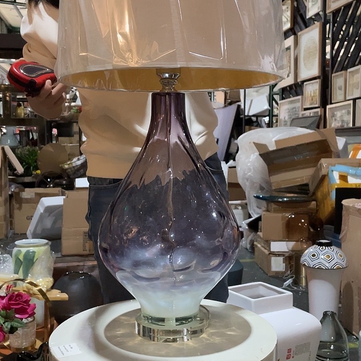 陶瓷花瓶，茶杯茶具。