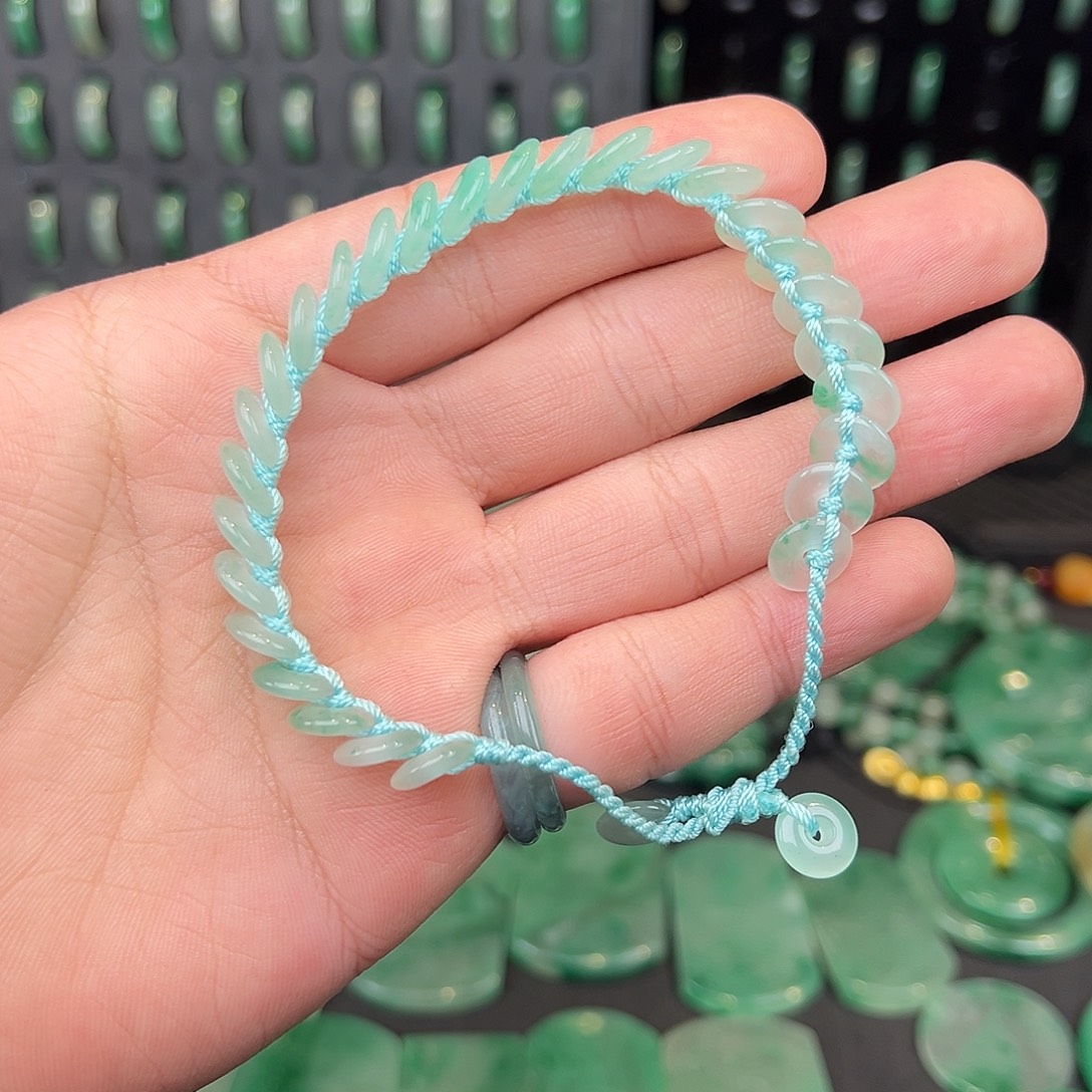 石英质玉（非洲翠）未镶嵌天然非洲翠一物一拍天然玉石