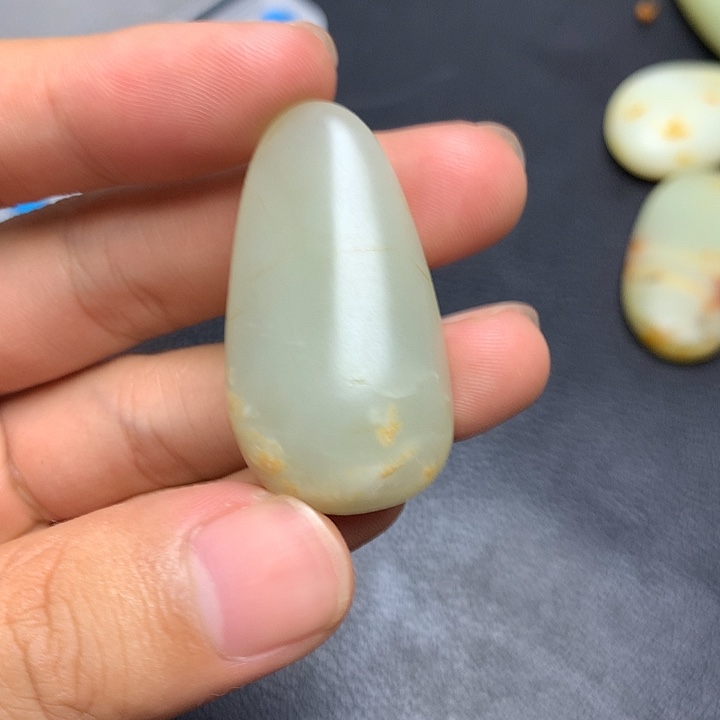 未镶嵌和田玉（糖玉）挂件